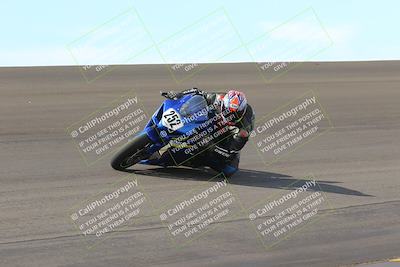 media/Nov-05-2022-SoCal Trackdays (Sat) [[f8d9b725ab]]/Bowl (1145am)/